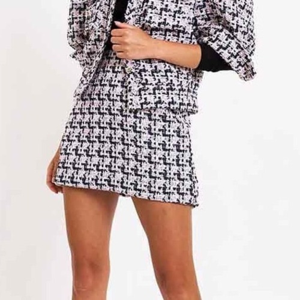 Christy Lynn Jocelyn Skirt Pink Tweed Size 6 Clueless Preppy Academic Coquette